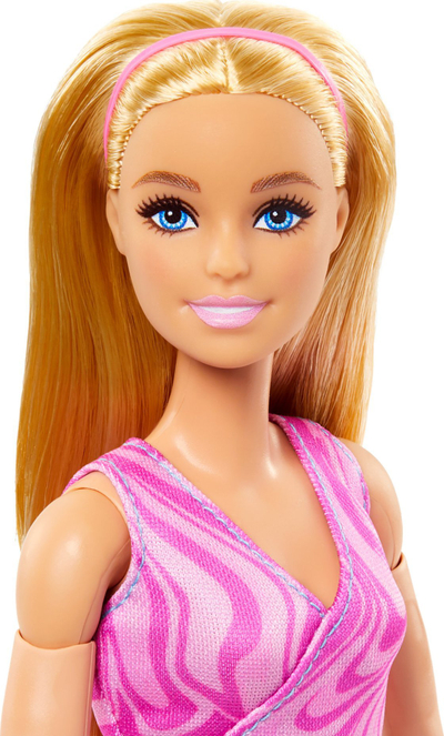 Kukull Barbie Mattel Made to Move, 22 nyje të lëvizshme, veshje athleisure