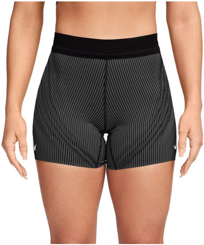 Shorce sportive Nike AeroSwift Dri-FIT ADV për gra, me rrjetë, të zeza