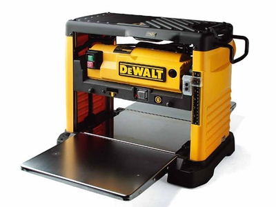 Rende druri Dewalt DW733, 1800W, fugëruese trashezuese, e verdhë