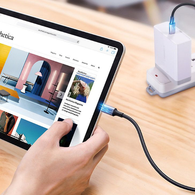 Kabllo USB‑C në USB‑C UGREEN, PD 100W 5A, najlon i endur, e zezë