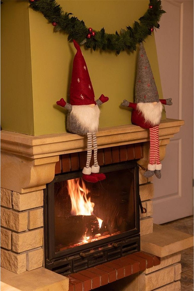 Figurë zbukuruese Krishtlindjesh Saska Christmas Gnome, 50cm, për ulje, gri me të kuqe