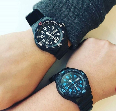 Orë dore Casio Sport MRW-200H-2B