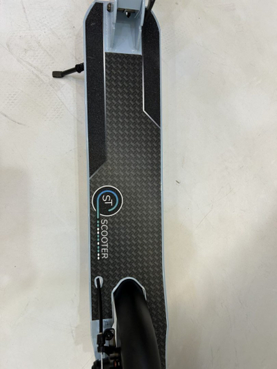 Trotinet i madh SPORTRIKE, me frena disk, amortizator, rrota 200mm, mban deri 100kg