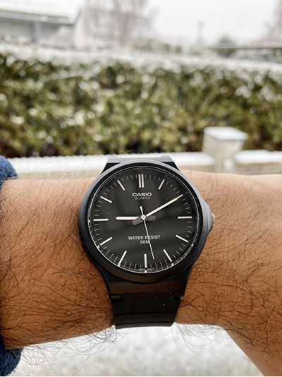 Orë për meshkuj Casio Collection MW-240-1EVEF (004), e zezë