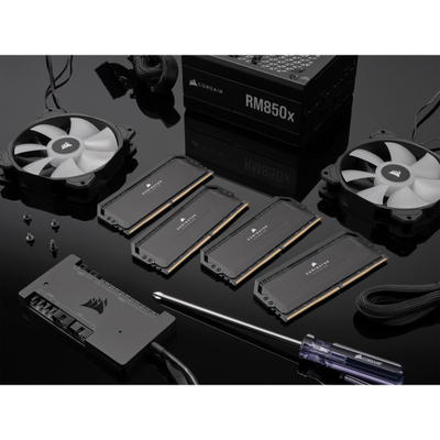 Memorie RAM Corsair Dominator Platinum RGB, 64GB DDR5, 5600MHz, e zezë