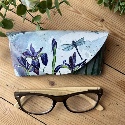 Kuti syzesh Alex Clark Iris and Dragonfly, poliuretani, mbyllje me magnet, shumëngjyrëshe