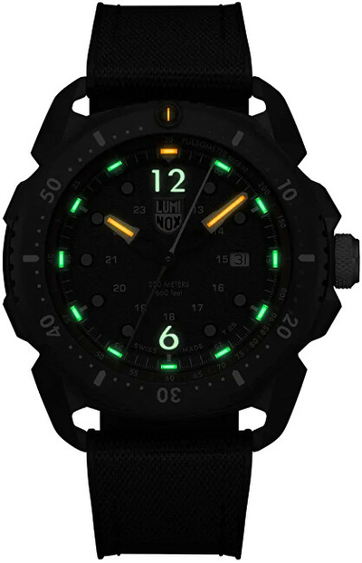 Orë për meshkuj Luminox Land ICE-SAR Arctic, e zezë/kuqe