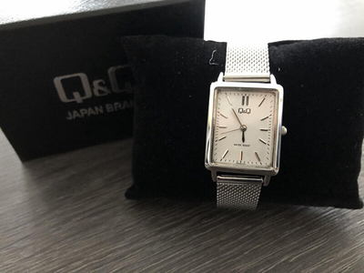 Orë dore Q&Q Analog QB95J201