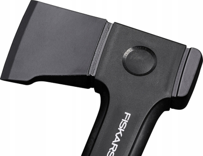 Sëpatë Fiskars X18 1069103, 445mm, 1050g, me dorezë të rehatuar për dorë
