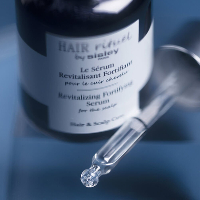 Serum për skalp Sisley Hair Rituel Revitalizing Fortifying, 60 ml, për forcim flokësh, i zi