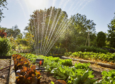 Spërkatëse lëkundëse GARDENA Aquazoom, e hirtë/portokallt