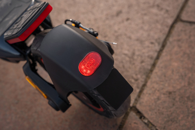 Електричен тротинет Sencor Scooter S80, мотор 500W, автономија 60 km, црн