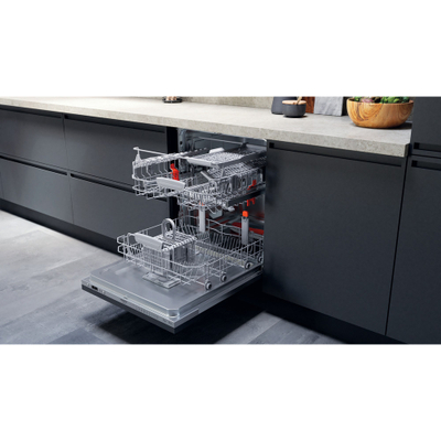Enëlarëse montuese Hotpoint Ariston HIC 3C26 CW 