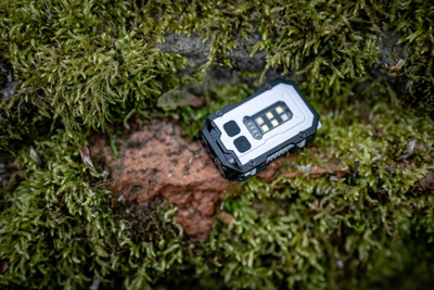 Elektrike multifunksionale Strong Mini, 800 lumen, USB C, e bardhë
