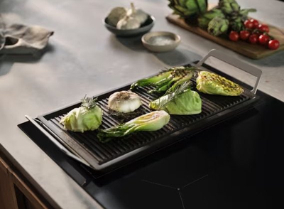 Plitë me induksion Electrolux EIS87453IZ, 4 zona gatimi, funksion PowerBoost, e zezë