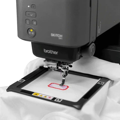 Makine automatike qendisjeje Brother Skitch PP1, kornize 100 x 100 mm, e bardhe