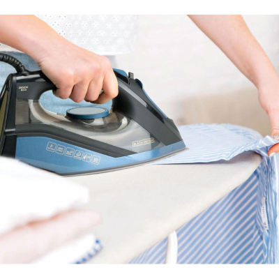 Hekur me avull Black&amp;Decker BXIR2801E, 2800W, taban qeramik, i kaltër