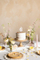 Qiri dekorativ për torte PartyDeco numri 6, 8 cm, i bardhë me lule