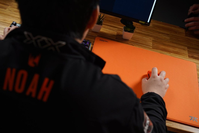 Mousepad Fnatic DASH V2 MAX L, 6mm, Sunset Orange