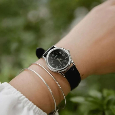 Ora dore Casio LTPV002L-1B, kuarc japonez, lëkurë, e argjendtë me të zezë