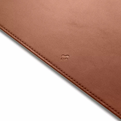 Mouse pad Spigen LD301, PU lëkurë, bazë gome kundër rrëshqitjes, kafe