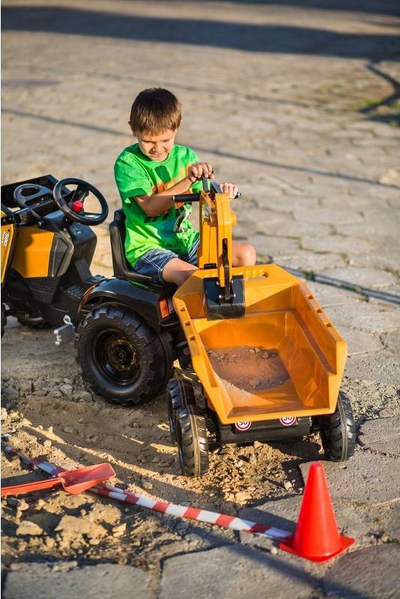 Traktor lodër me pedale Falk Case IH Construction, me rimorkio dhe eskavator, portokalli