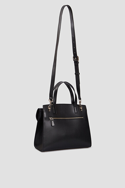 Çantë dore Guess HWVG81 13060, e zezë mGU2030