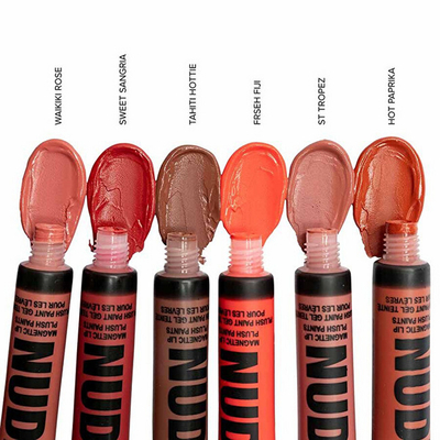 Shkëlqyes për buzë Nudestix Magnetic Lip Plush