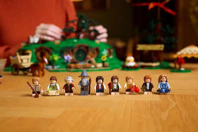 Lodër ndërtimi LEGO Icons Lord of the Rings Shire 10354, set koleksionues, për të rritur, shumëngjyrëshe