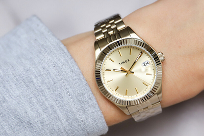Orë dore Timex Waterbury Quartz TW2T86900