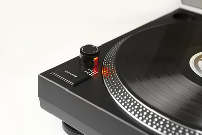 Gramafon TechniSat TechniPlayer LP 300, i zi