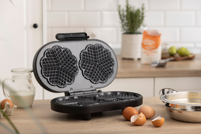 Aparat për waffle Gorenje WM1200B, 1200W, pllaka jo-ngjitëse, i zi