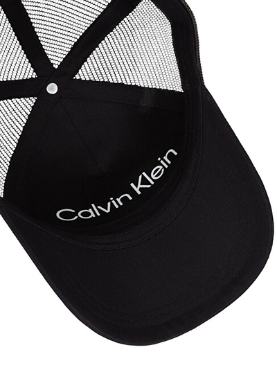 Kapelë për meshkuj Calvin Klein, e zezë