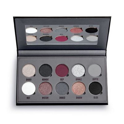Paletë hijesh për sy Makeup Obsession Black Is The New Black Obsession, 13 g