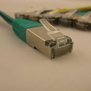 Kabllo patchcord NetRack RJ45, Cat. 5e UTP, 15m, e gjelbër