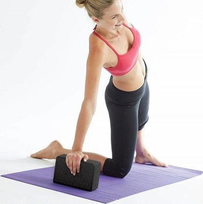 Bllok joge Gaiam Embossed, 9", i zi