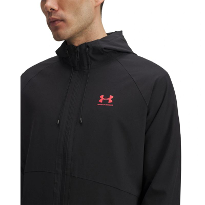 Xhaketë sportive Under Armour Vibe Woven për burra, me kapuç, që s’e merr kollaj uji, e zezë