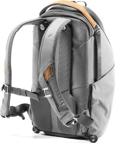 Çantë shpine Peak Design Everyday Backpack Zip 15L, për laptop 15", mban shiun, gri