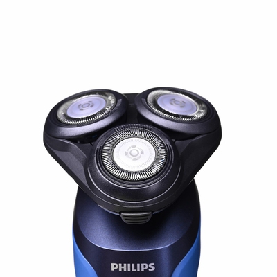 Brisk elektrik Philips Series 5000 S5466/17, pa tela, i papërshkueshëm nga uji, i zi e blu