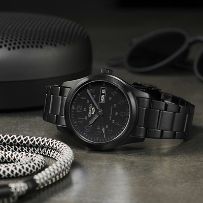 Orë dore Seiko 5 Sports Automatic, e zezë