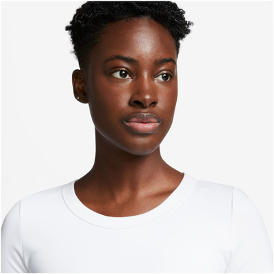 Спортска блуза Nike One Dri-FIT за жени, со кратки ракави, бела
