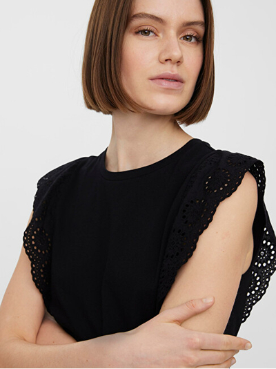 Bluzë VERO MODA VMHOLLYN Regular Fit, e zezë