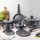Set tenxheresh dhe tiganësh Klausberg KB-7658, 12 pjesë, veshje mermeri, i zi