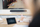 Webcam Poly 83Z44AA, profesional, për konferenca, gri e errët