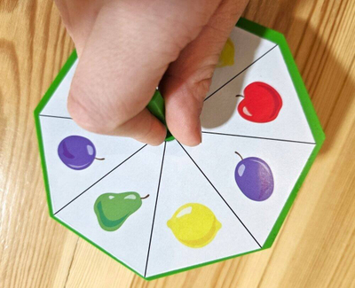 Lojë tavoline Fruit Twister, për familje, shumë me ngjyra