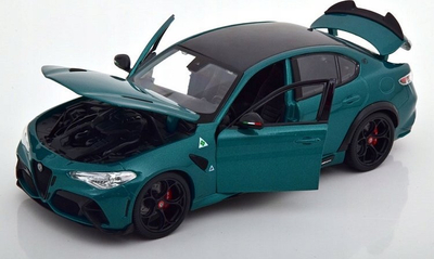 Makina model Bburago Alfa Romeo Giulia GTA, shkallë 1/18, diecast, jeshile metalike