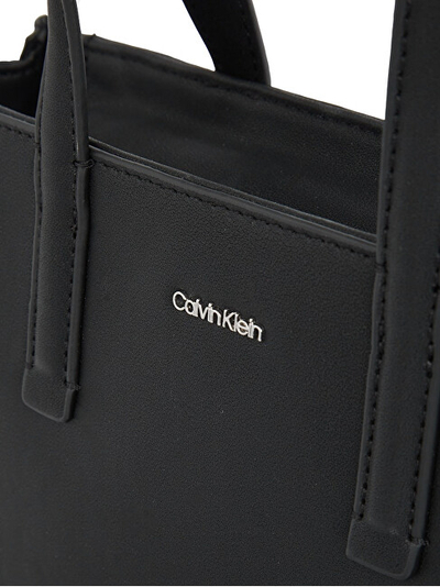 Çantë dore për femra Calvin Klein mCK5080, e zezë