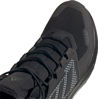 Këpucë hiking Adidas Terrex Trailmaker Mid COLD.RDY, që s’i fut uji, mbajnë ngrohtë, të zeza