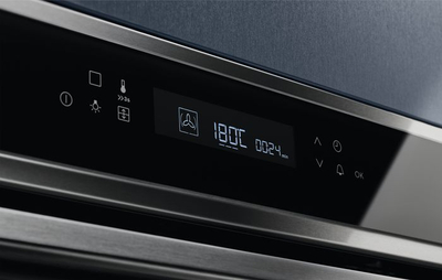 Furrë inkaso Electrolux EOE7P31X, 72L, pirolizë, inox i zi