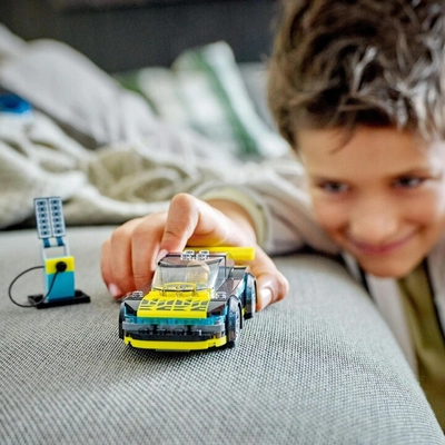 Сет LEGO® City 60383 Електричен спортски автомобил, 95 делови